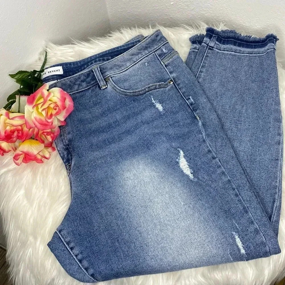 Lane Bryant Mid Rise Skinny Jeans Frayed Hem and slight distressing  24